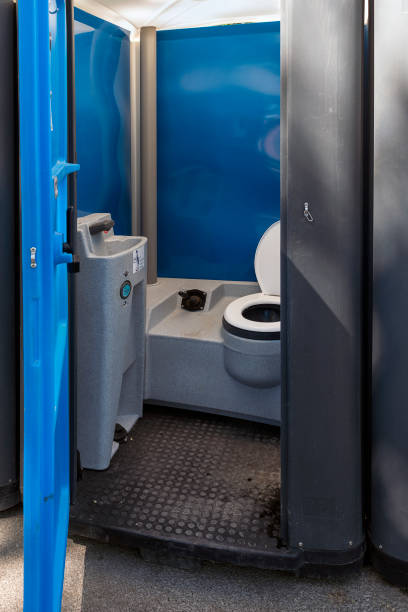 Best Porta potty delivery and setup  in Land O Lakes, FL